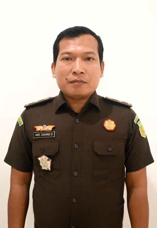 Andi Sugandi. D, SH.,MH : Kasi Penkum Kejati Kaltara