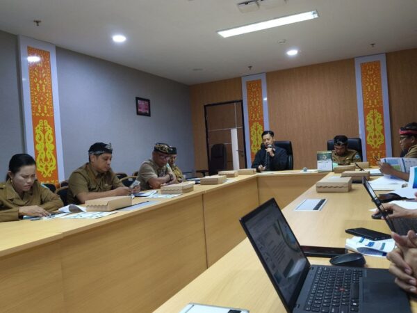 Teksfoto : Pertemuan Pemprov Kaltara dengan BPJS Kesehatan di Kantor Gubernur, Selasa (24/6).