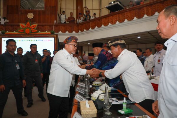 Gubernur Menghadiri Rapat Konsolidasi dan Percepatan Koperasi Merah Putih di Bali, Jumat (8/8/2025)