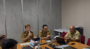 EVALUASI : Pj. Sekretaris Daerah Provinsi (Sekprov) Kaltara, Dr. Bustan, S.E., M.Si menghadiri Rapat Evaluasi Ranperda RPJMD Provinsi Kaltara Tahun 2025-2029, di Ruang Konsultasi dan Pelayanan Lantai 1 Ditjen Bina Pembangunan, Kementerian Dalam Negeri (Kemendagri), Senin (11/8).
